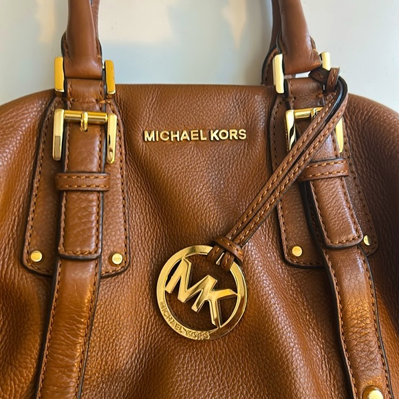 Michael Kors Handbags - Michael Kors Tan Leather Purse